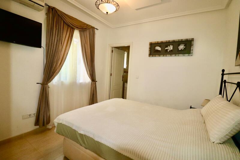 2 Schlafzimmer Villa zu verkaufen