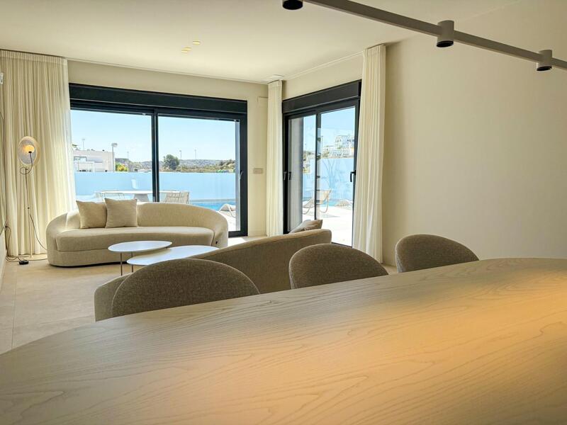 5 Schlafzimmer Villa zu verkaufen 5 Schlafzimmer Villa zu verkaufen