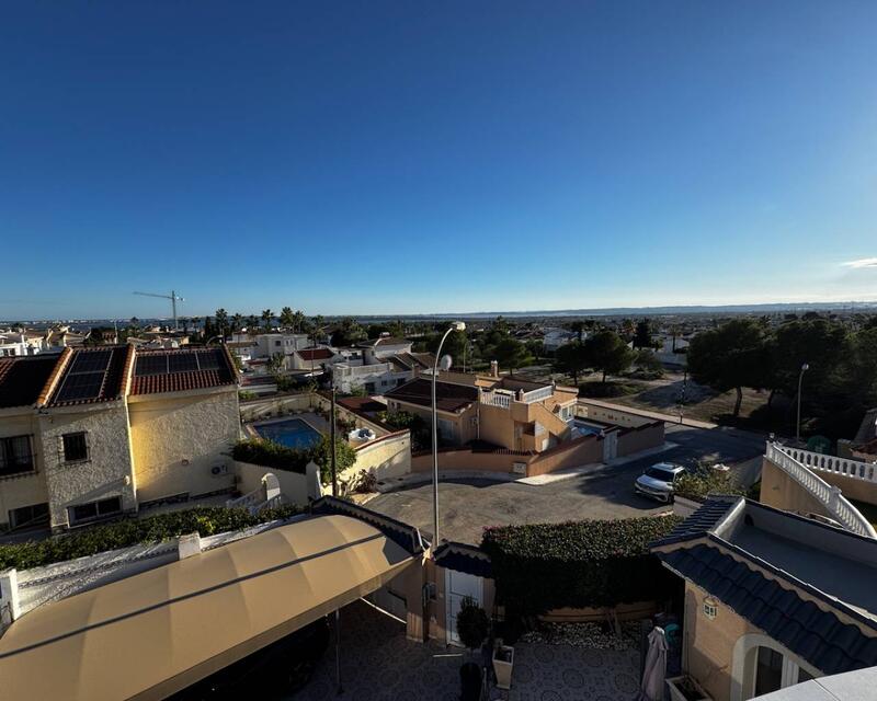 4 Cuarto Villa en venta