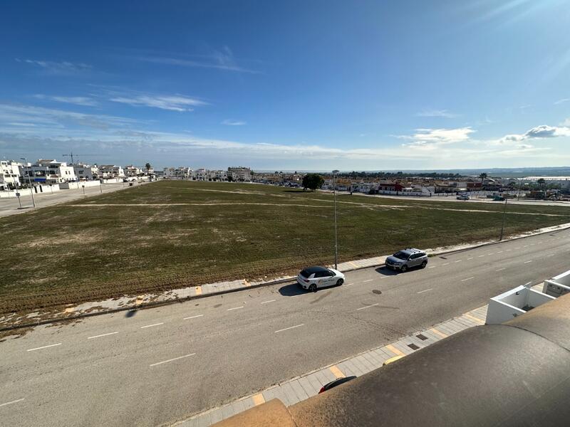 2 slaapkamer Appartement Te koop 2 slaapkamer Appartement Te koop