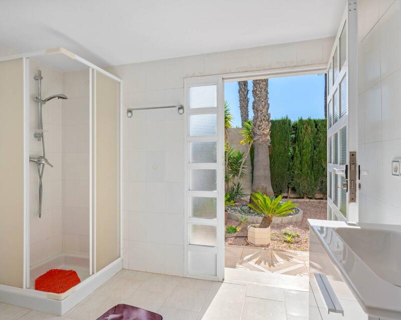 4 Schlafzimmer Villa zu verkaufen