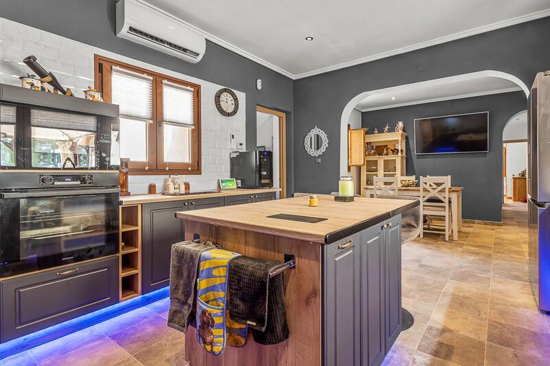 4 bedroom Country House for sale