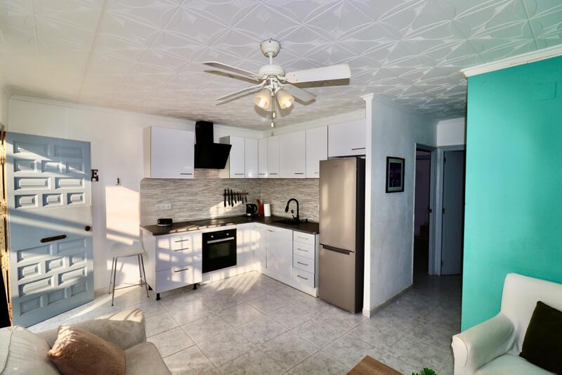 2 bedroom Townhouse for sale