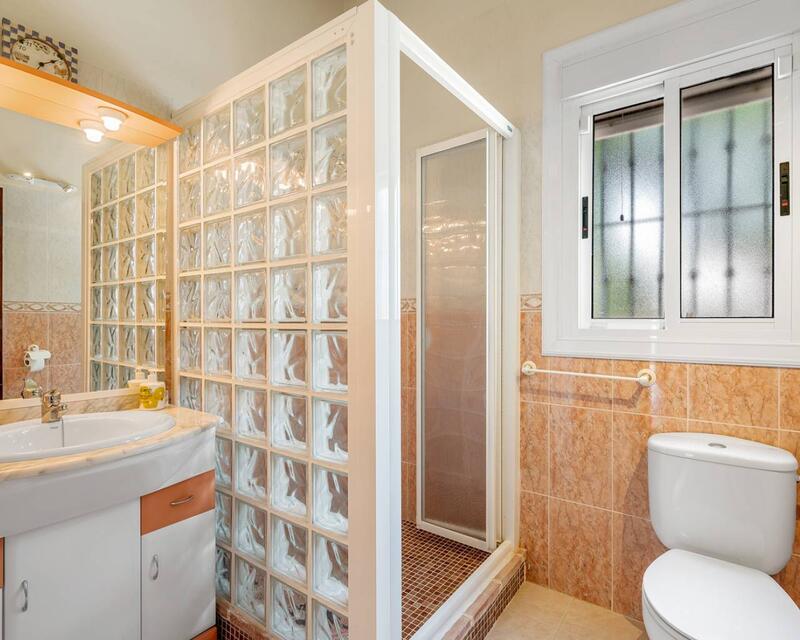 2 Cuarto Casa de Campo en venta