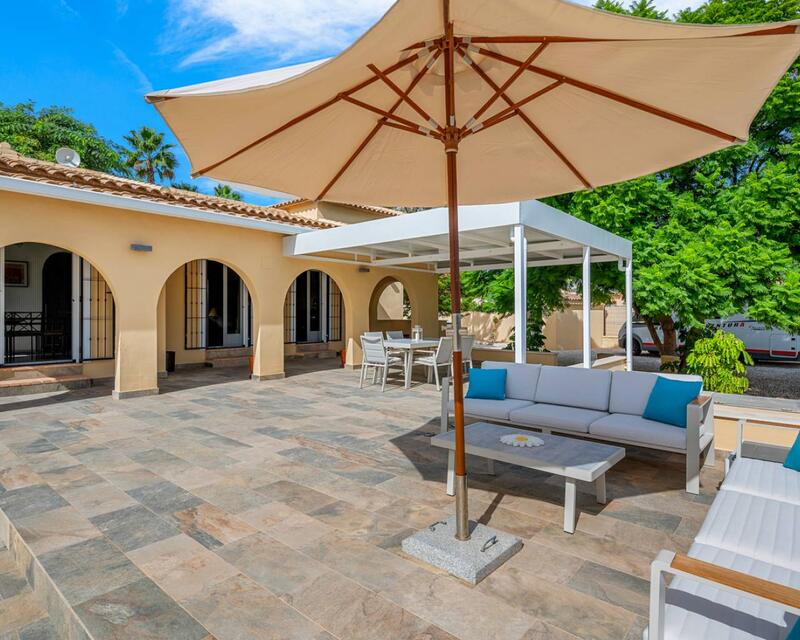 2 Cuarto Casa de Campo en venta