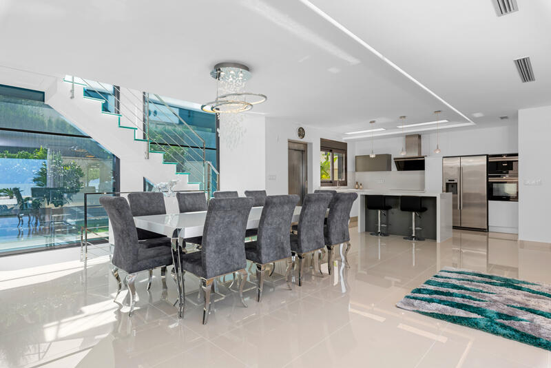 5 soveværelse Villa til salg