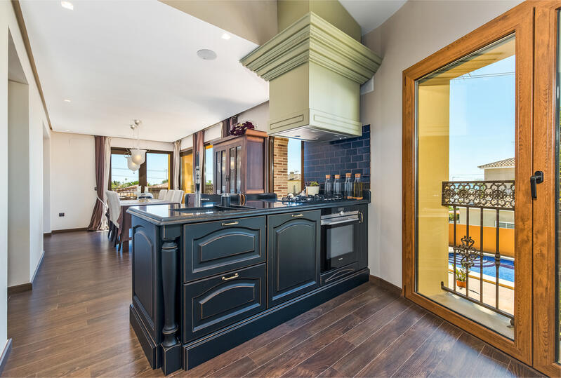 4 bedroom Villa for sale