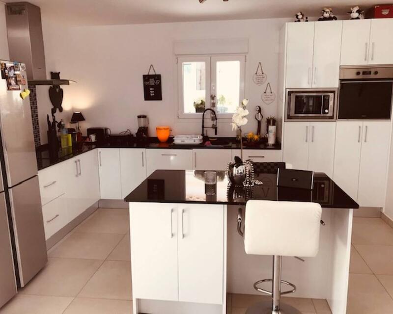 6 Cuarto Villa en venta