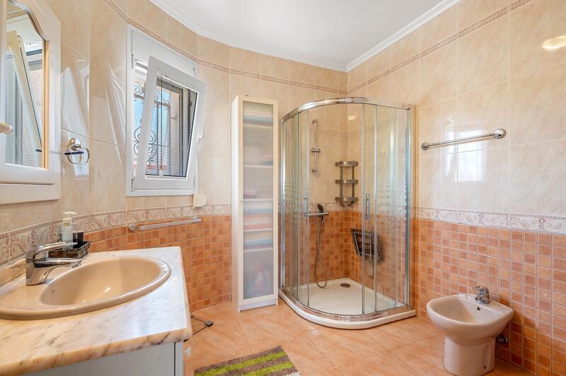 3 Cuarto Villa en venta