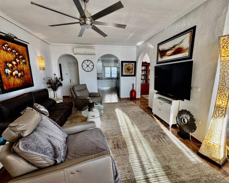 4 Cuarto Villa en venta