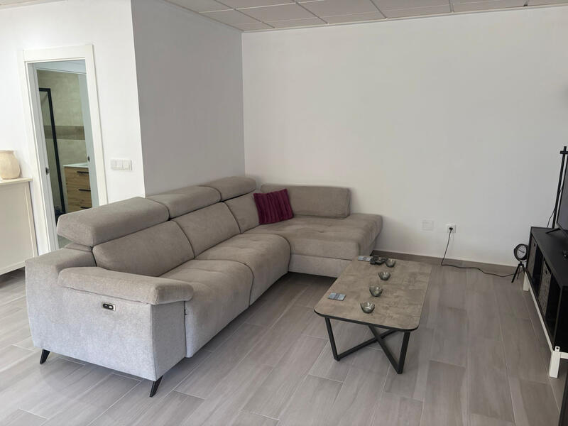 5 bedroom Townhouse for sale