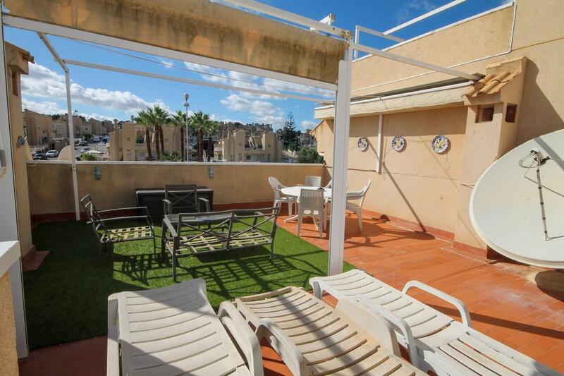 2 bedroom Townhouse for sale