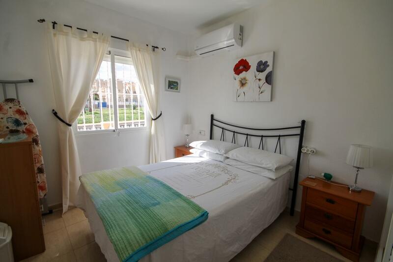 2 bedroom Townhouse for sale