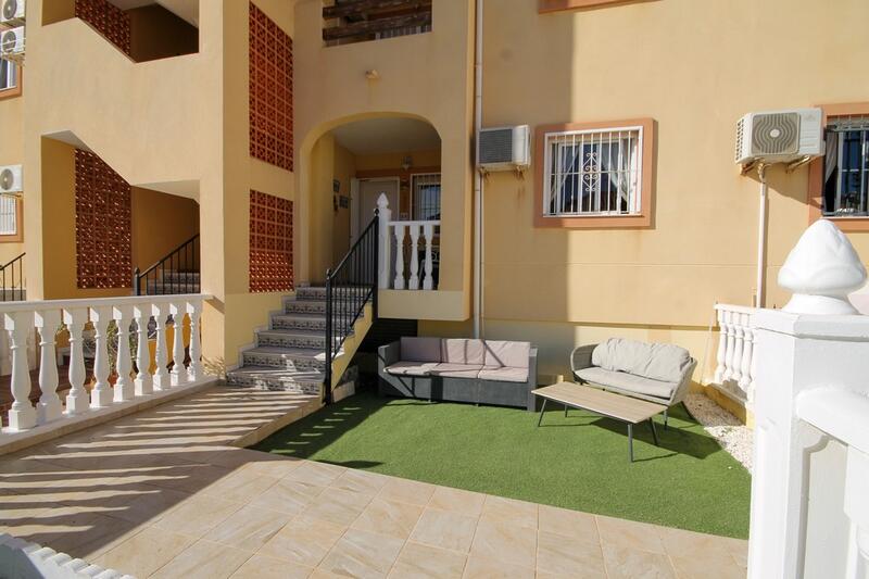 Appartement Te koop in Villamartin, Alicante