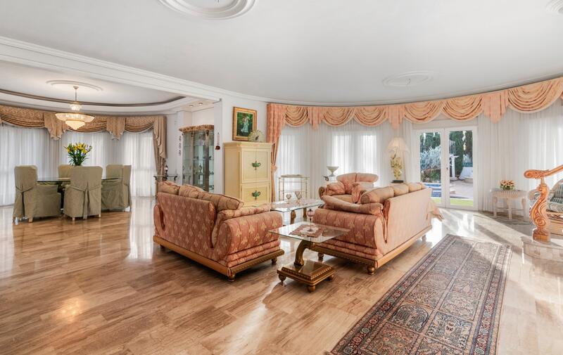 5 Cuarto Villa en venta