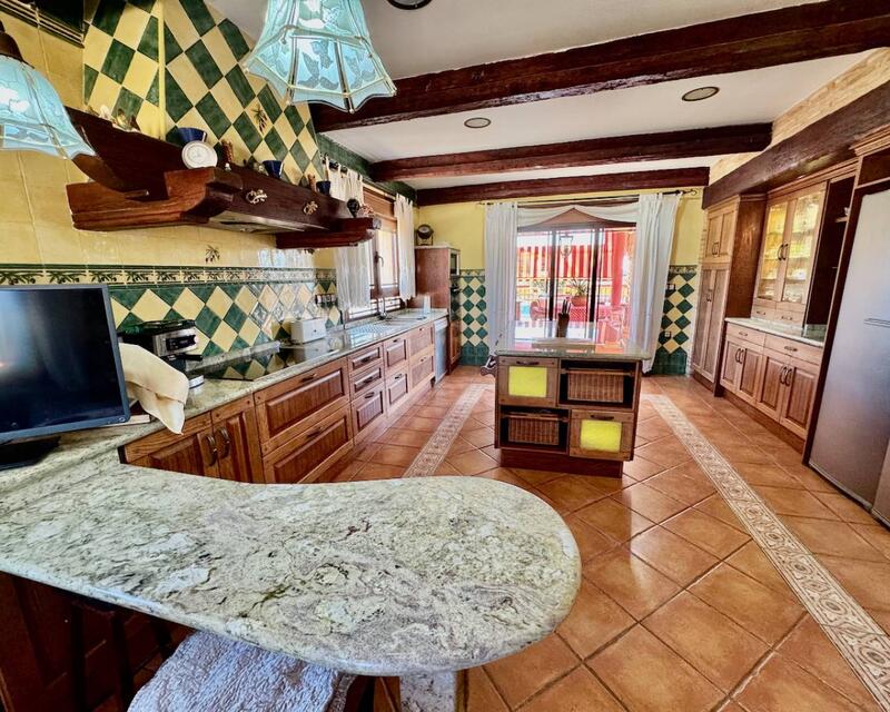 4 soveværelse Landsted til salg 4 soveværelse Landsted til salg