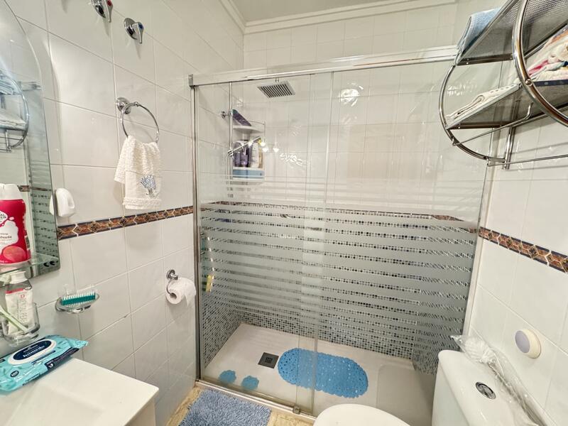 2 slaapkamer Appartement Te koop