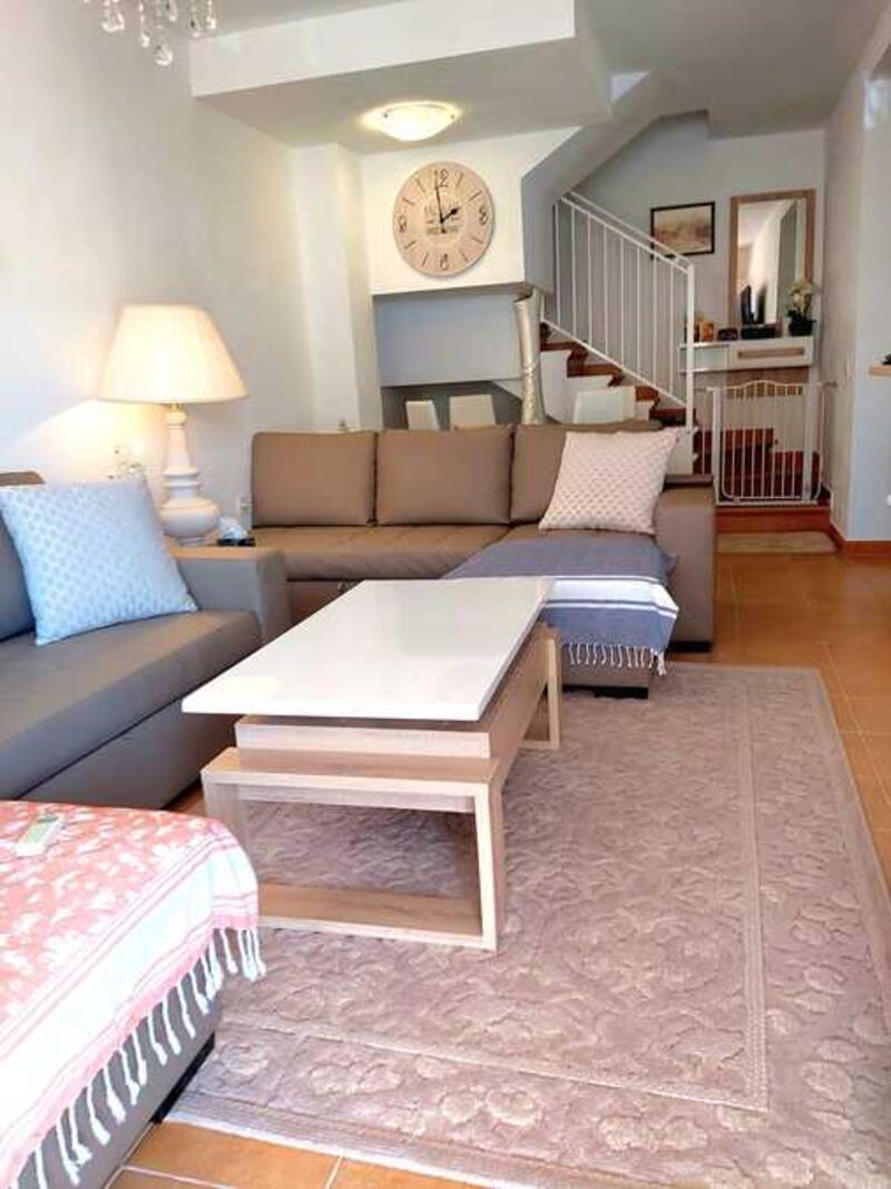 3 slaapkamer Gezinswoning Te koop