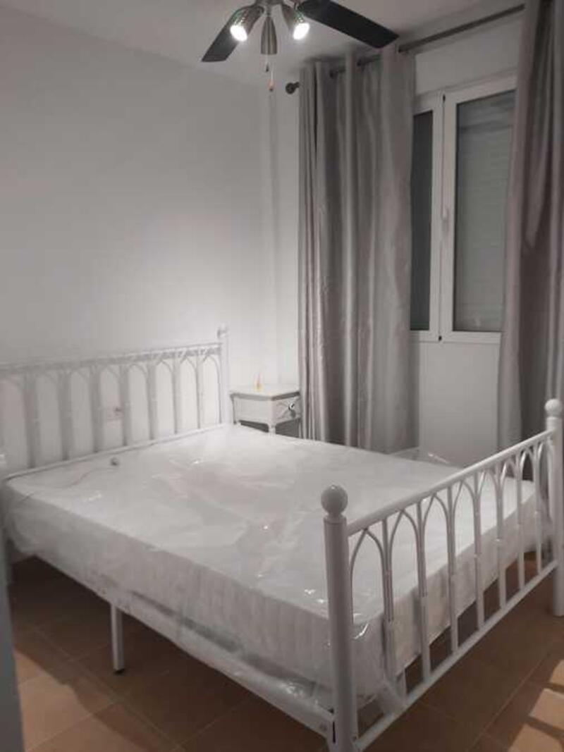 3 slaapkamer Gezinswoning Te koop