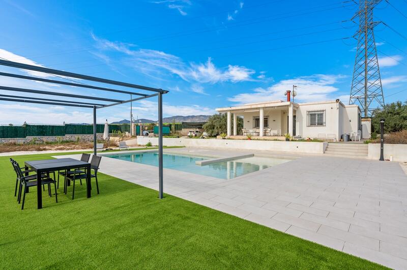 3 bedroom Country House for sale