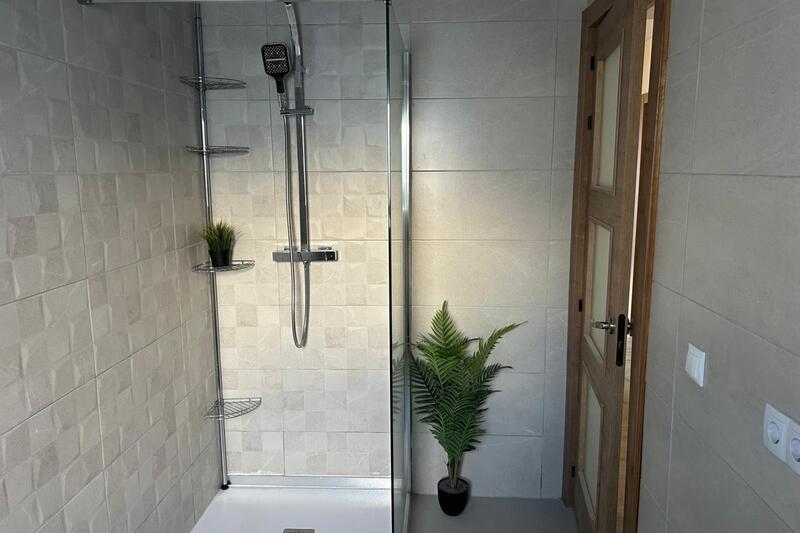 3 slaapkamer Gezinswoning Te koop