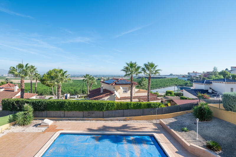 4 slaapkamer Villa Te koop