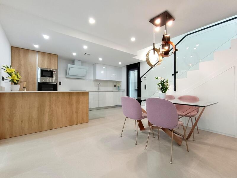 3 slaapkamer Villa Te koop 3 slaapkamer Villa Te koop