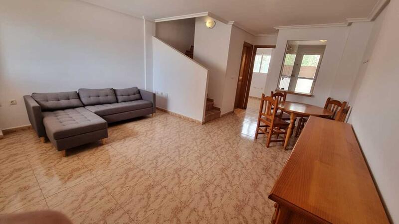 3 slaapkamer Gezinswoning Te koop