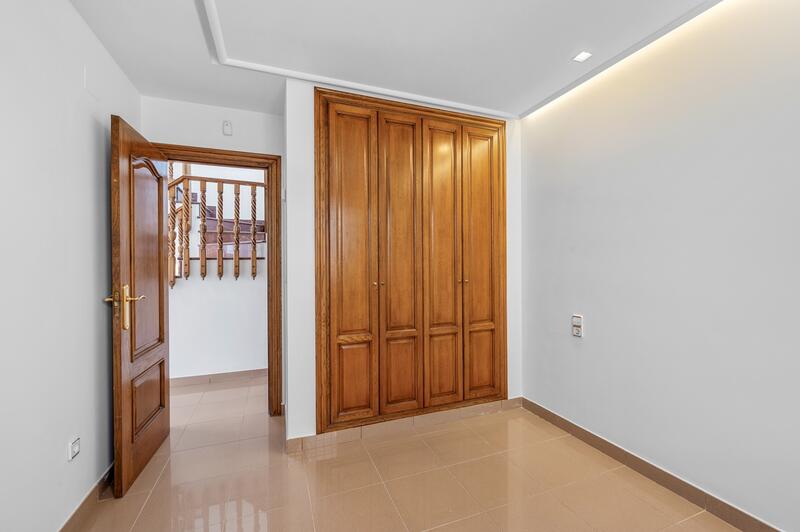 4 slaapkamer Villa Te koop