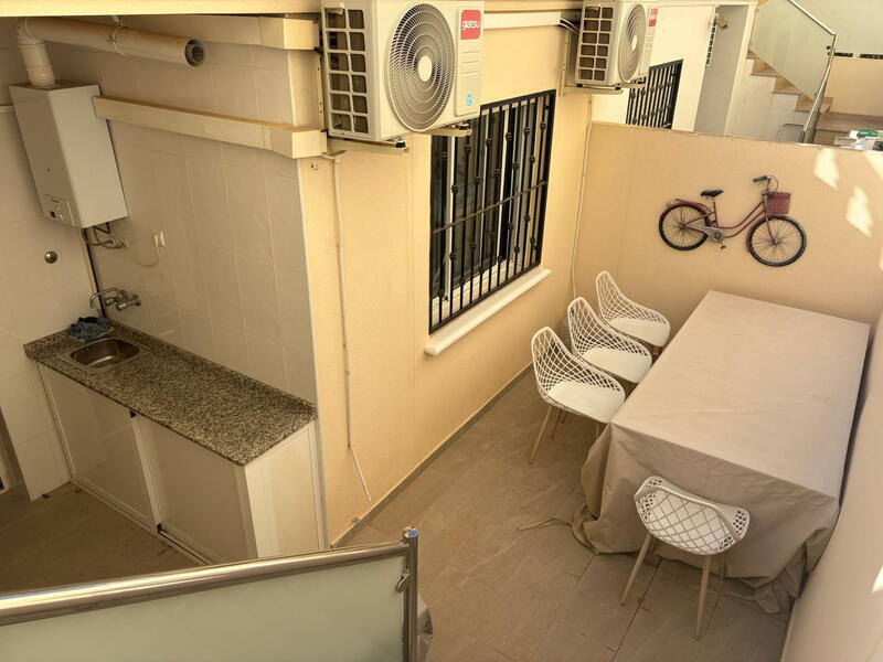 2 Schlafzimmer Stadthaus zu verkaufen