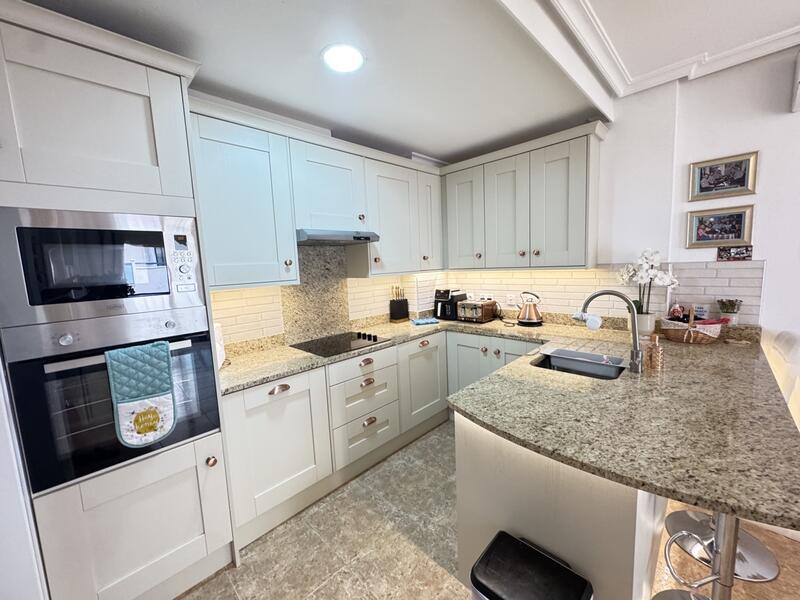 2 slaapkamer Appartement Te koop