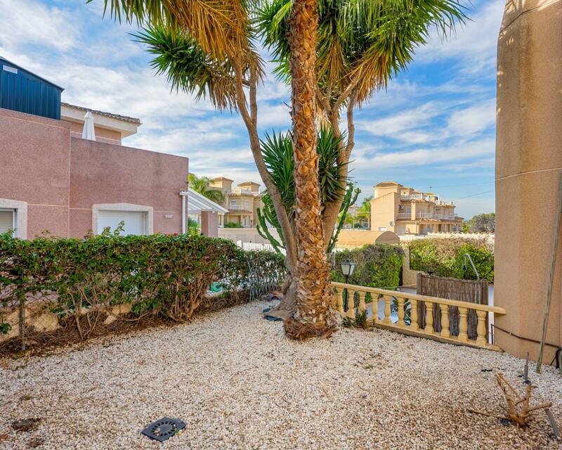 2 Cuarto Villa en venta