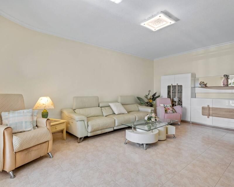 4 Cuarto Villa en venta