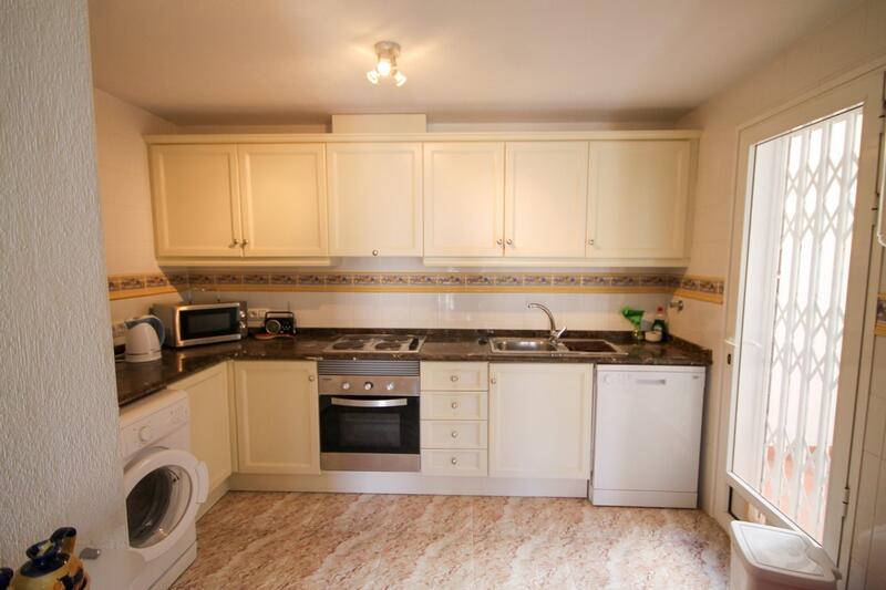 2 спальная комната квартира продается