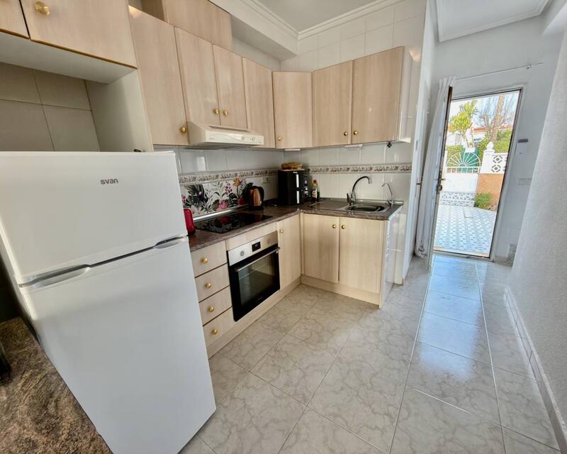 2 Cuarto Villa en venta