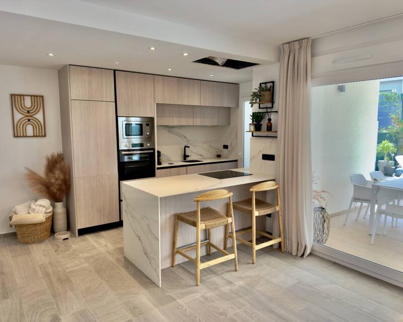 3 slaapkamer Appartement Te koop 3 slaapkamer Appartement Te koop