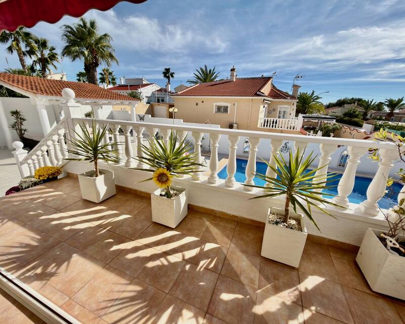 4 slaapkamer Villa Te koop