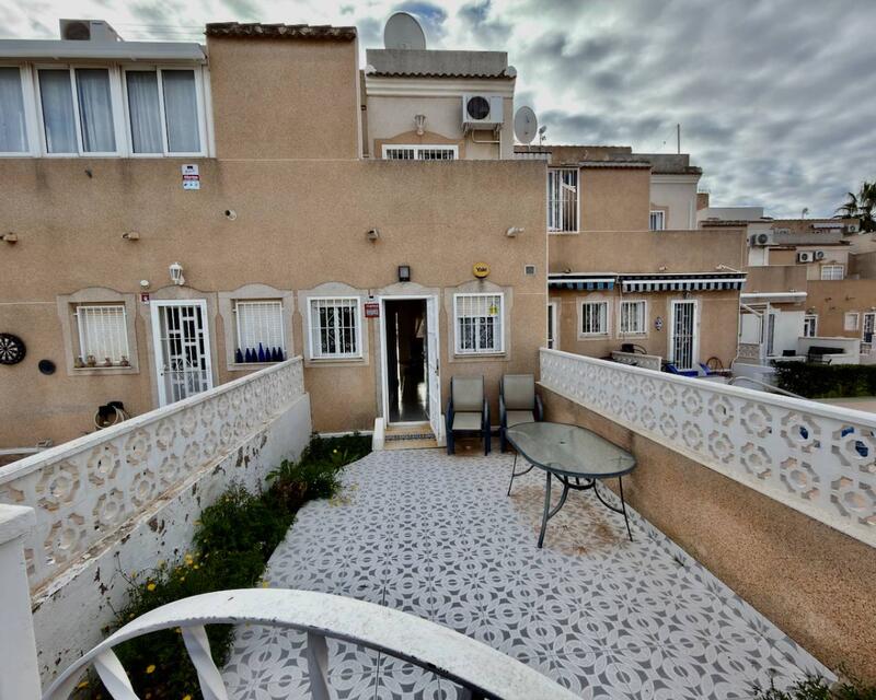 2 Cuarto Villa en venta