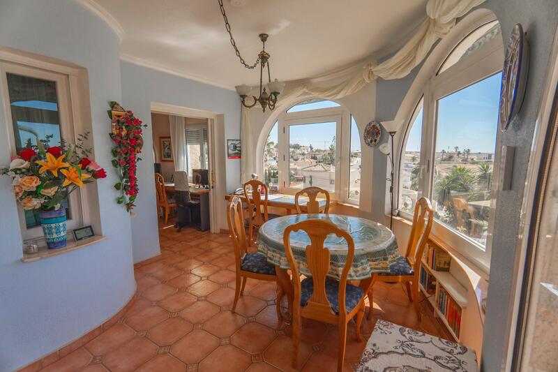 3 Cuarto Villa en venta