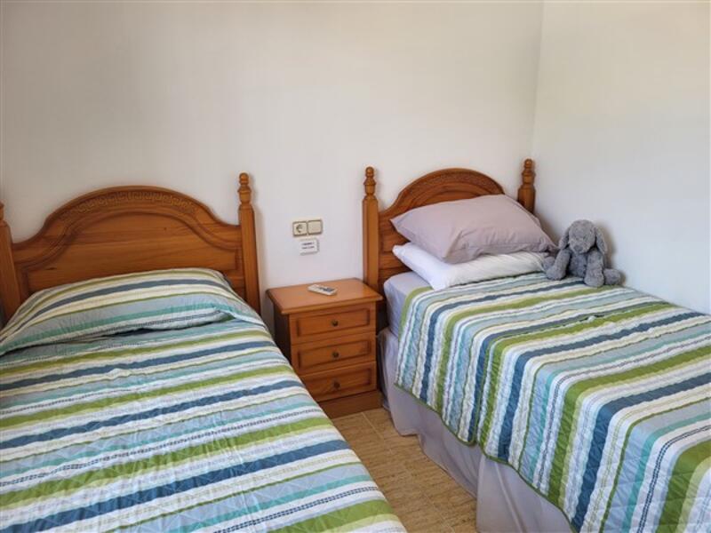 3 спальная комната вилла продается