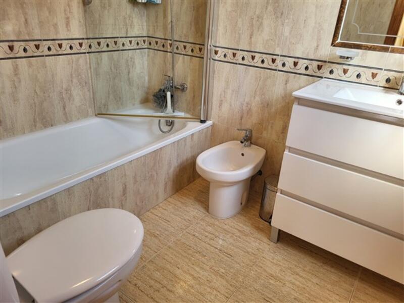 3 спальная комната вилла продается