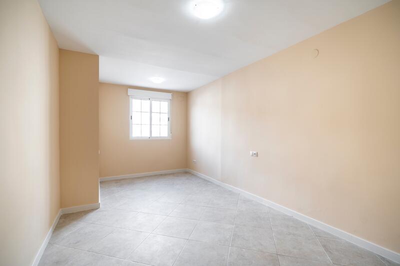 2 bedroom Townhouse for sale