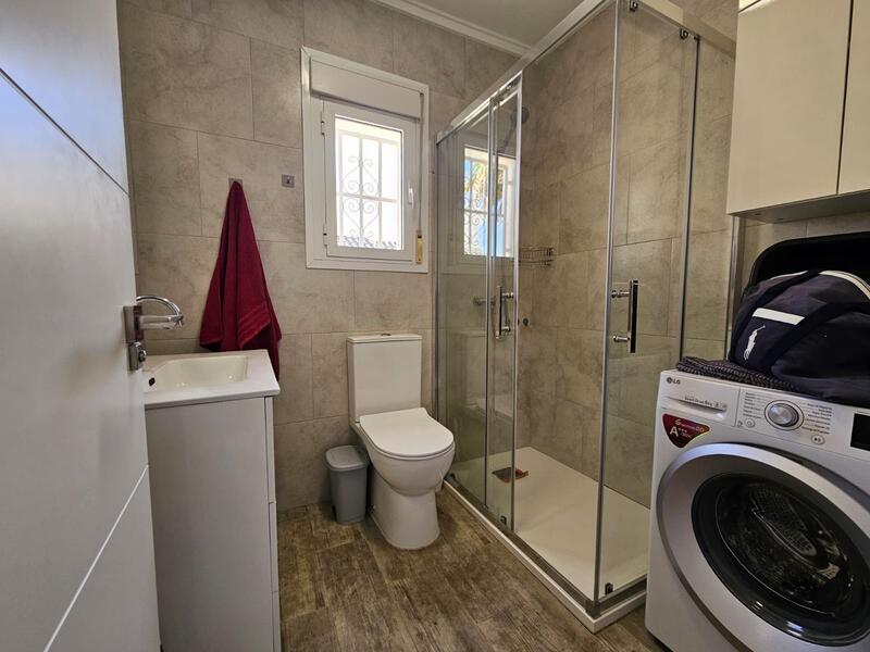 4 Cuarto Villa en venta