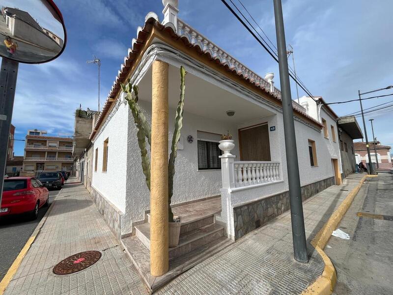 Townhouse for sale in Algorfa, Alicante