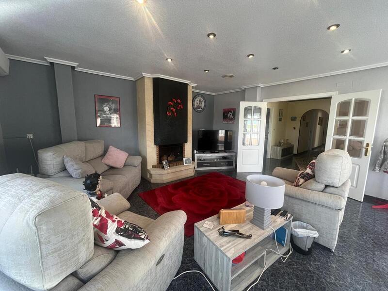 4 Schlafzimmer Appartement zu verkaufen