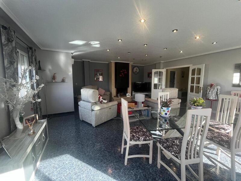 4 Schlafzimmer Appartement zu verkaufen