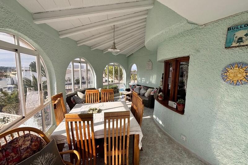 4 bedroom Villa for sale