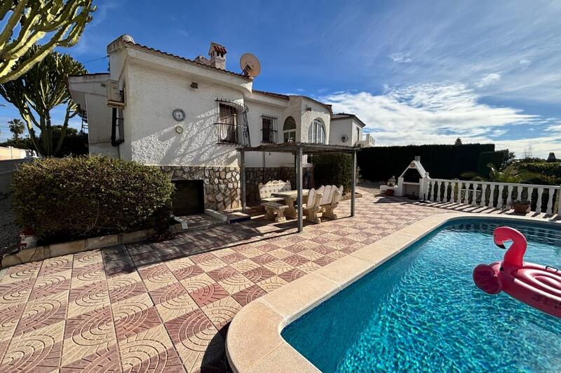 4 bedroom Villa for sale