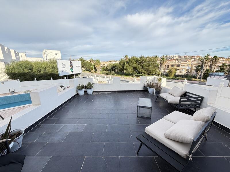 6 Schlafzimmer Villa zu verkaufen