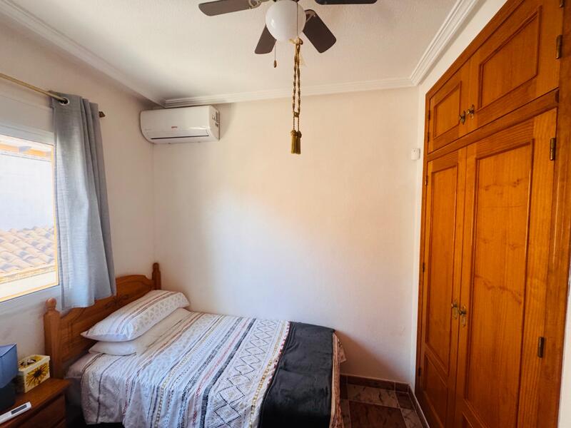 2 Cuarto Villa en venta